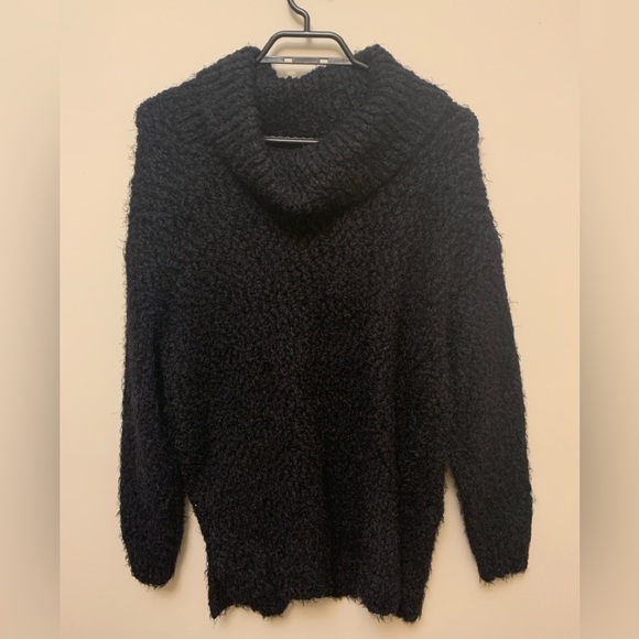 Kennith Cole Cowl Neck Sweater - Picture 1 of 4